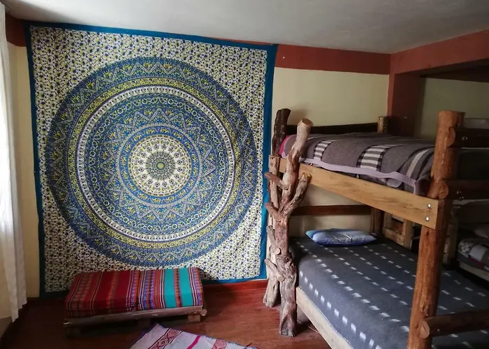 Hostel Casa De Pajaros *