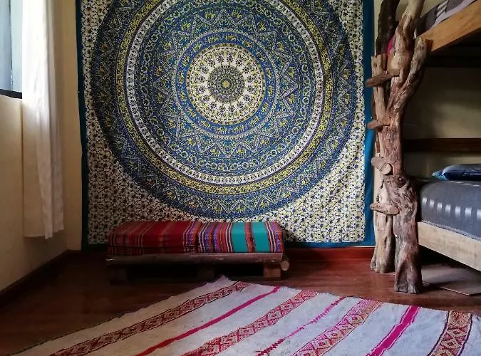 Hostel Casa De Pajaros *
