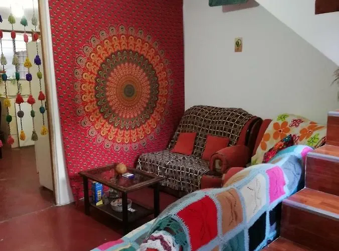 Casa De Pajaros Hostel *